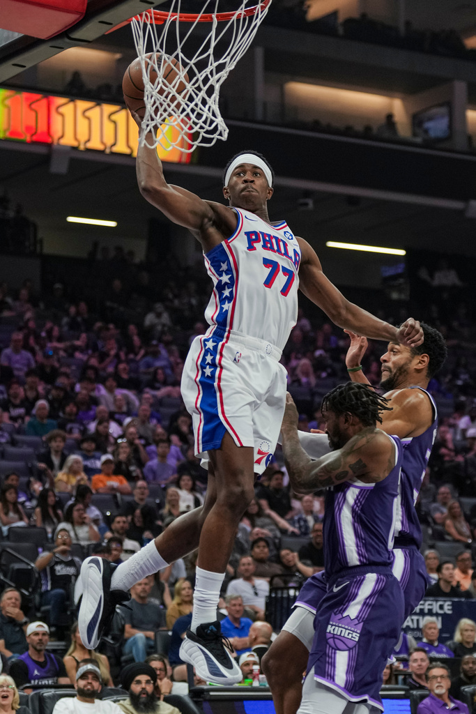VJ Edgecombe erupts for 38 as the 76ers beat the Kings 139-118