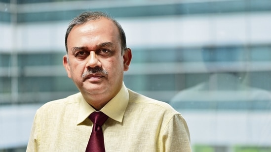 Investors scramble to make sense of HDFC chairman’s sudden exit