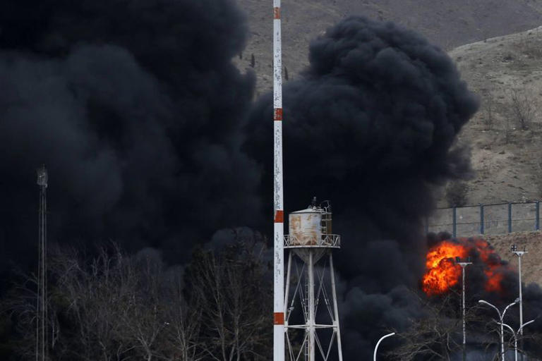 Deadly 'black rain' falling amid Iran war can cause heart attacks and ...