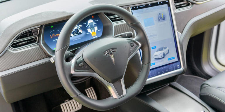 US-Behörde schlägt Alarm: Zweifel an Teslas Selbstfahr-System