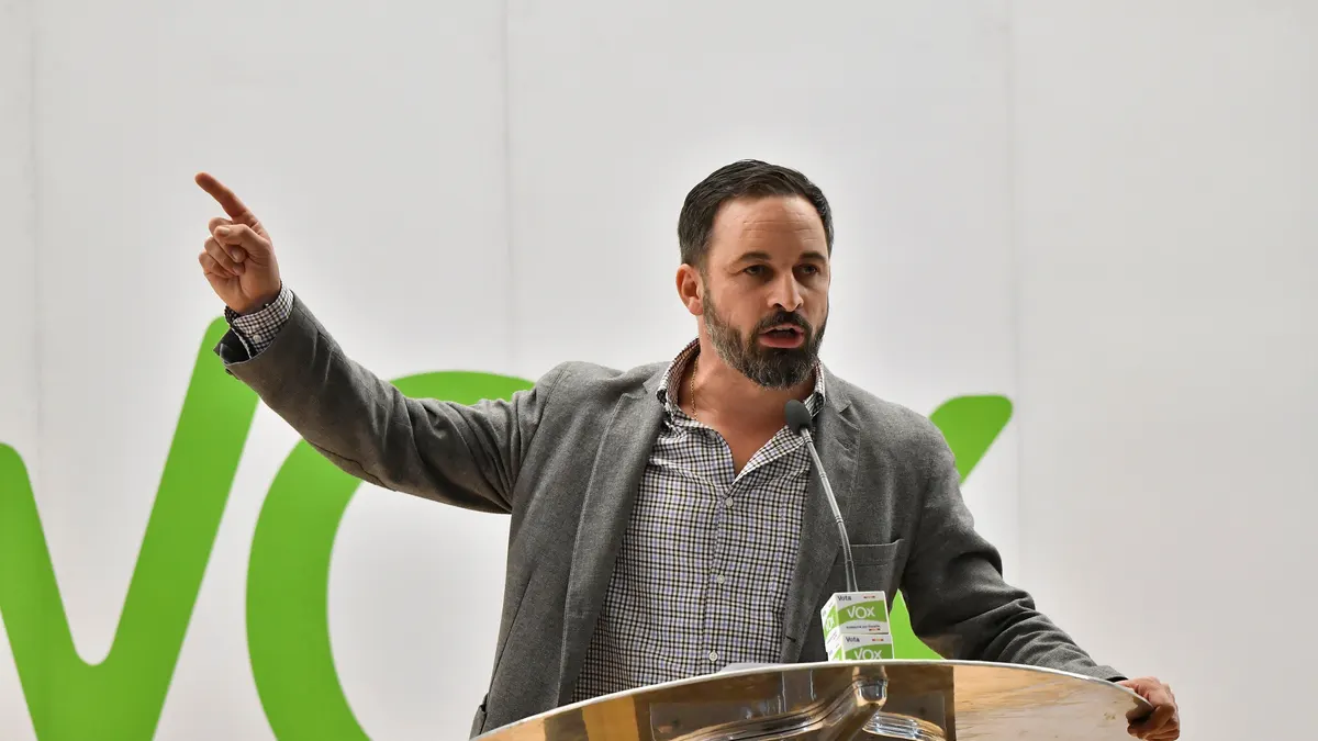 Espinosa de los Monteros se une a Ortega Smith y se defiende de los ...