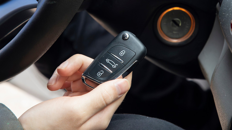 How to tell if your replacement car key is an OEM or third-party
