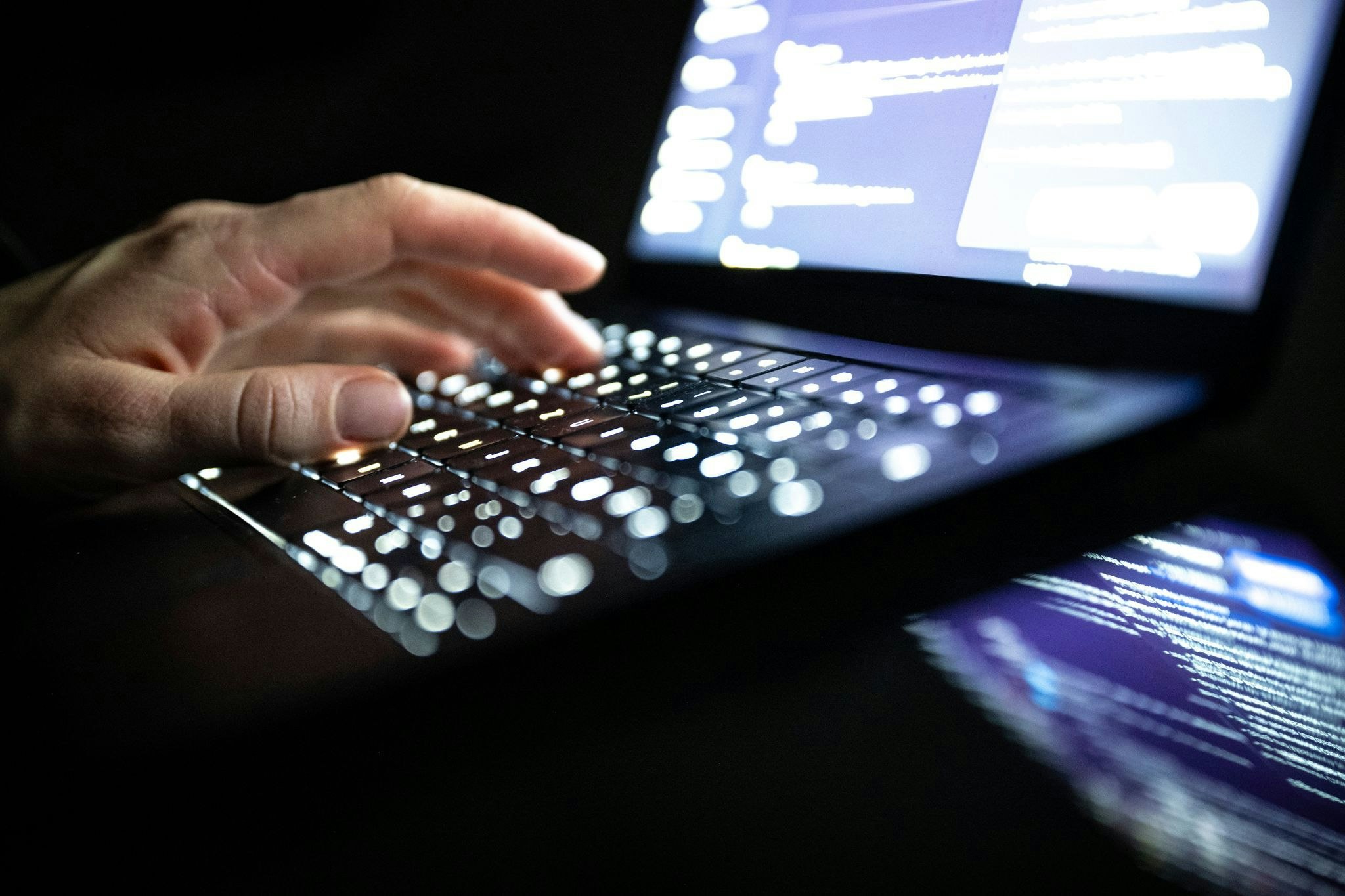 Mega-Schlag gegen Hacker – Polizei legt weltgrößte Botnetze lahm: NRW ...