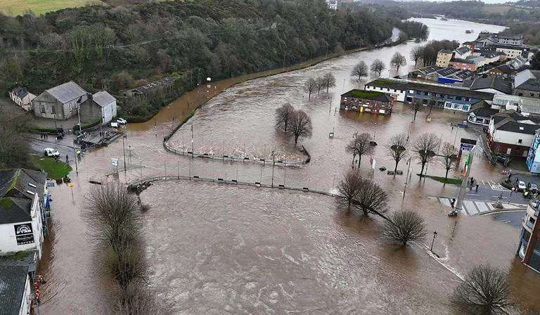 Minister’s ‘Trumpian’ comments over Storm Chandra row branded ‘disgraceful’