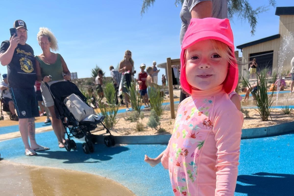 Residents call for extended hours as Littlehampton water play area ...