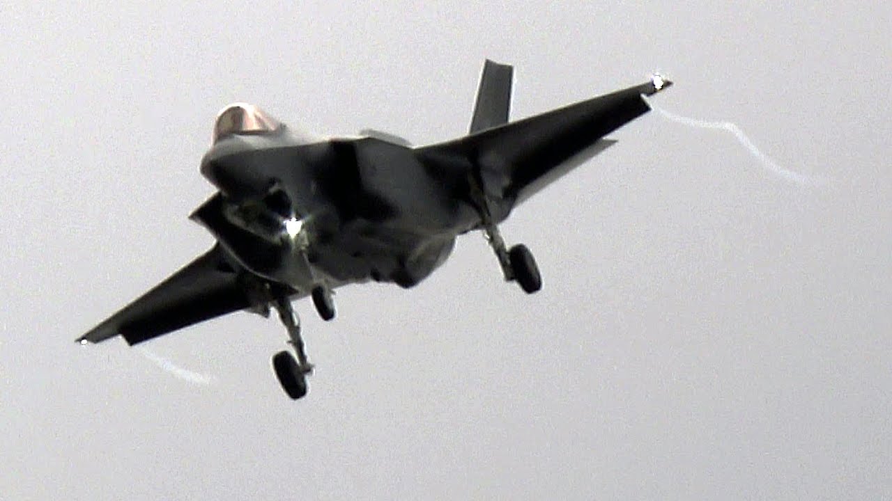 Watch this F-35A execute a high-key emergency drill