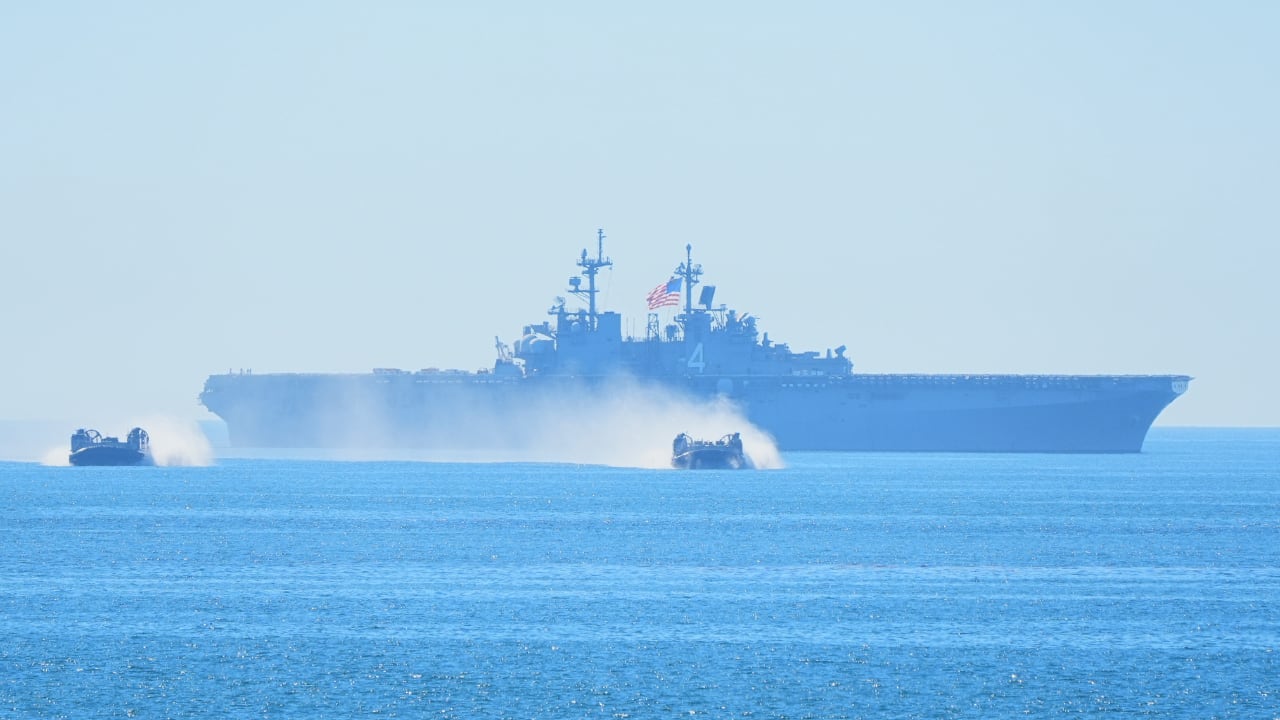 Pentagon sending 3 more warships, thousands of marines to Middle East ...