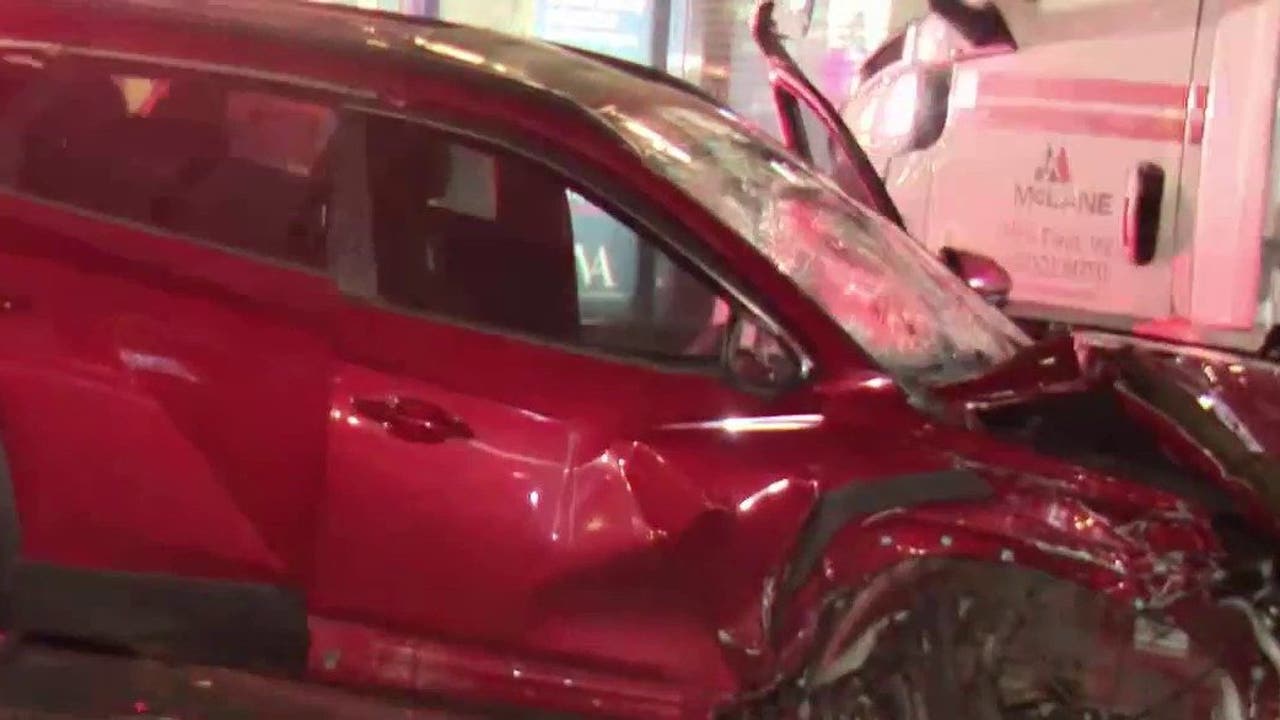 1 dead, 4 injured after driver loses control in Harlem crash