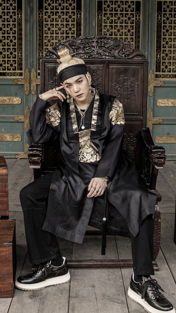 Suga: The gugak-loving rapper expanding K-pop territory
