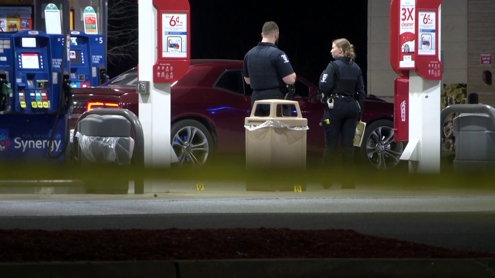 Late-night gas station shooting leaves 1 badly hurt in Charlotte