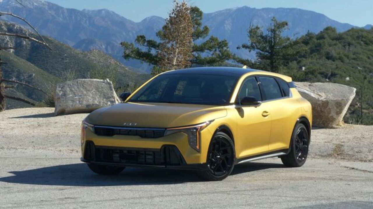 2026 Kia K4 hatchback test drive