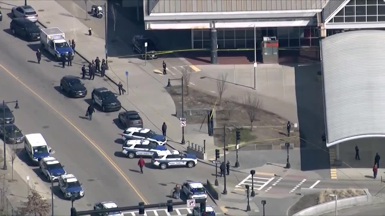 6, including officer, taken to hospital after gunshot at MBTA station