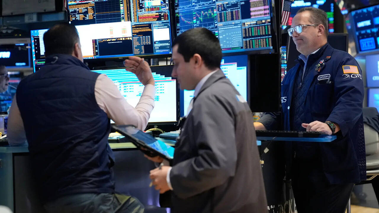 Rising oil prices lead to stock market declines and interest rate concerns