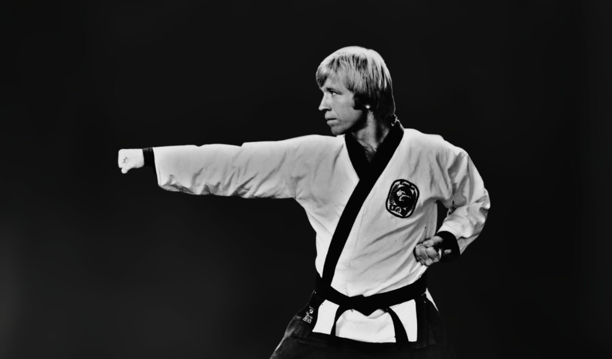 O que é Tang Soo Do? A base do estilo de vida de Chuck Norris, morto ...