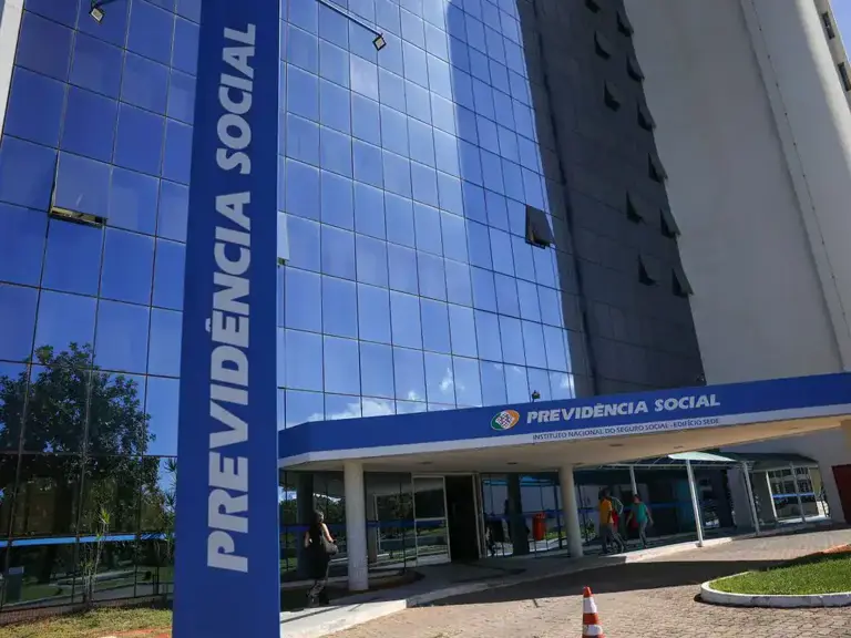 Fachada da sede da Previdência Social em Brasília (Foto: Instagram)