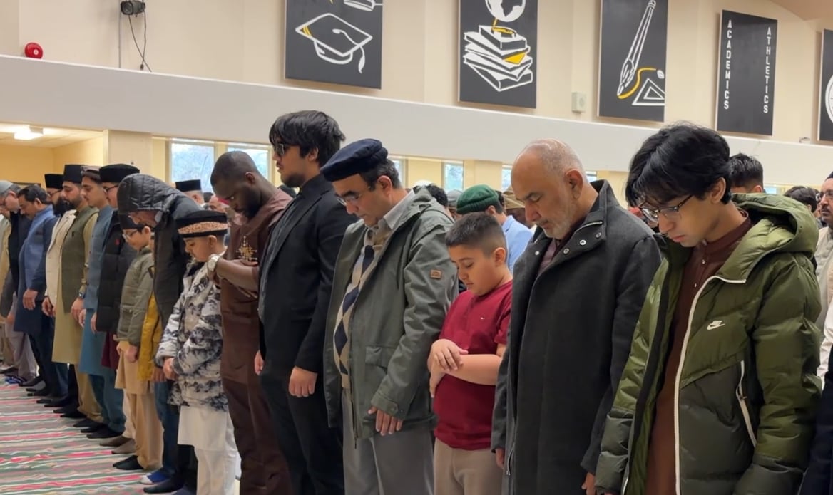 Muslim community in Kitchener breaks fast at Eid-ul-Fitr celebration
