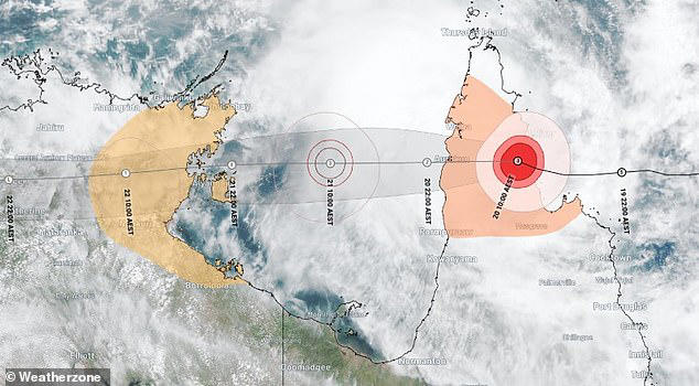 Flood-weary Aussies brace for yet another blow as Tropical Cyclone ...