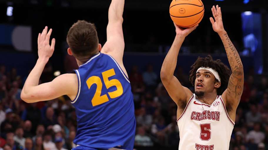 Amari Allen loses himself to spark Alabama's NCAA tournament victory ...