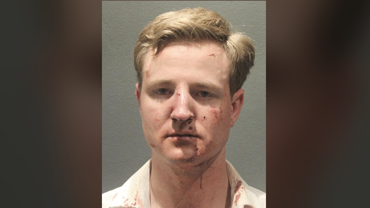 Man charged after attacking police officers at traffic light in Clarendon