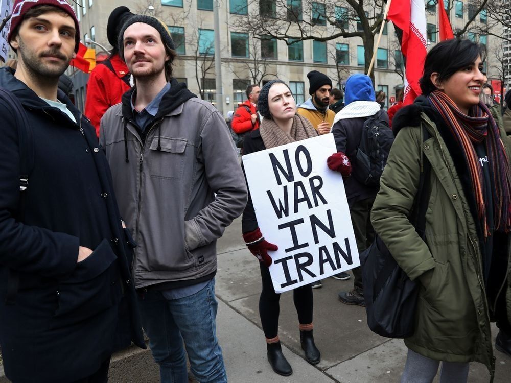 Airstrike kills Iranian general after he said war will go on; Iran ...