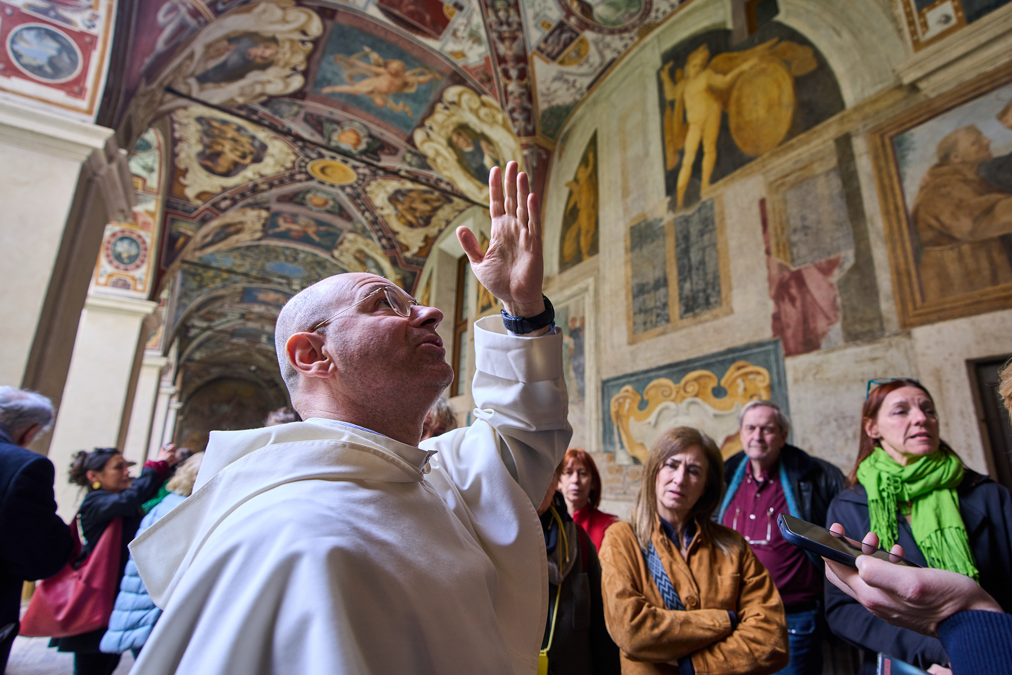 Hidden, art-filled cloister in the center of Rome reveals a tumultuous past