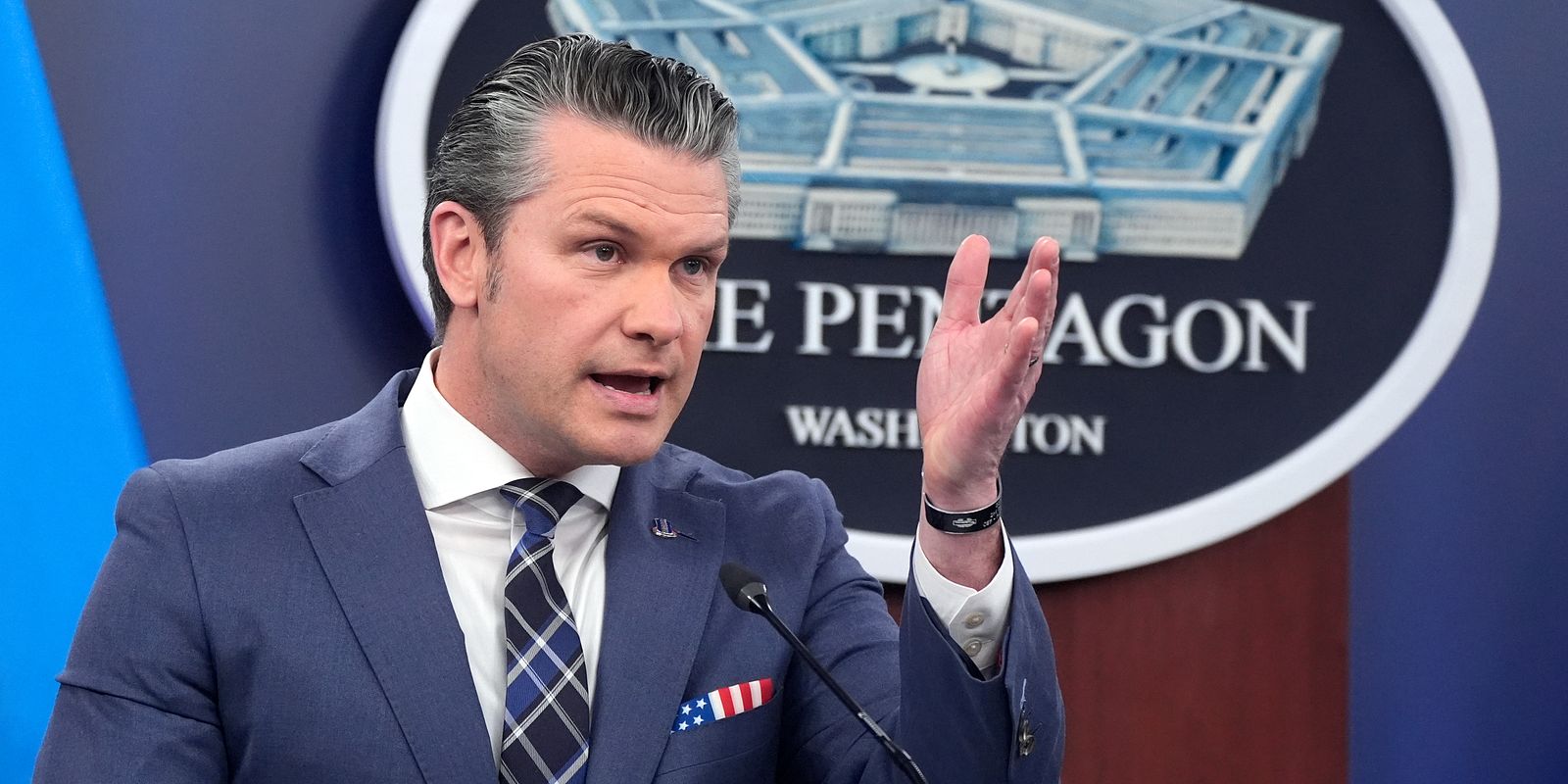 Domare stoppar Pentagons restriktioner mot pressen