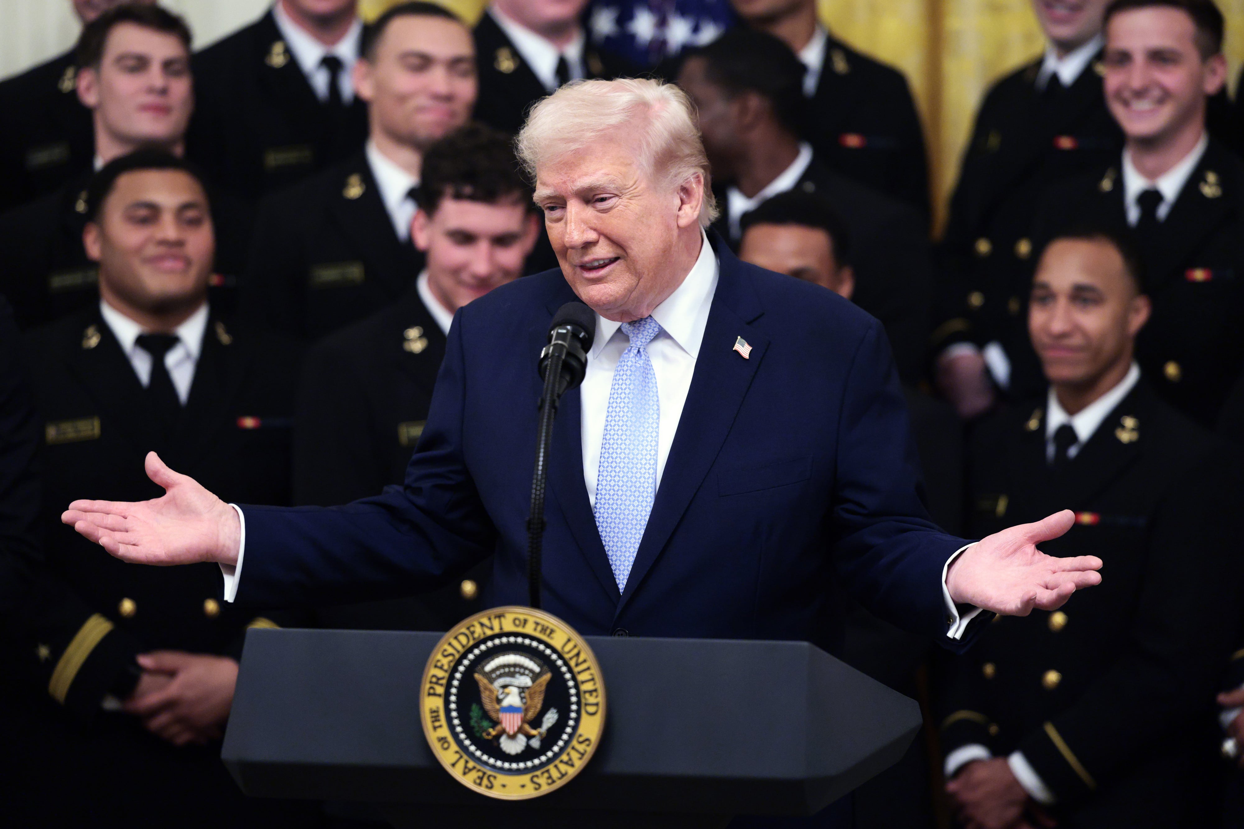 US deploys Marines and 82nd Airborne for Iran.