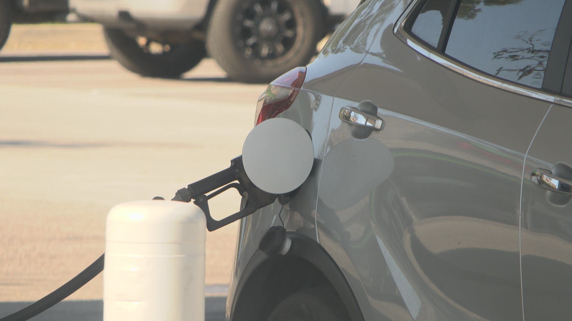 Georgia suspends gas tax for 60 days to ease inflation pressures