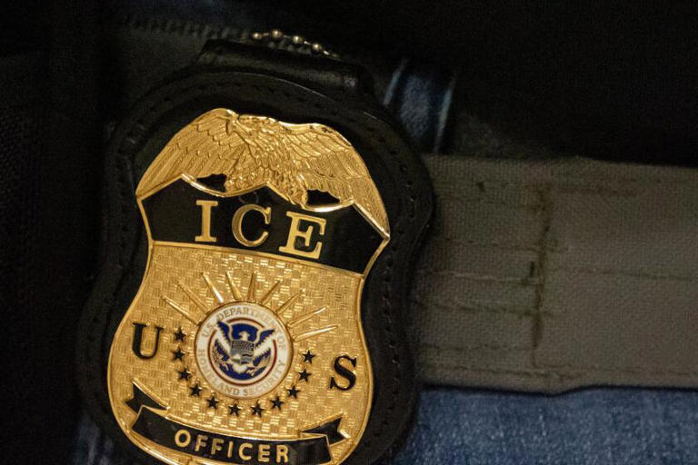 A Mexican migrant dies in a Florida jail holding ICE detainees