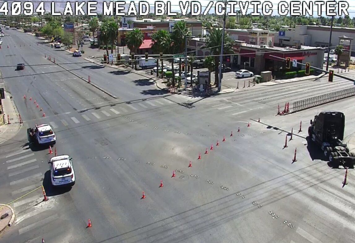 North Las Vegas police investigate crash involving bicyclist near Lake ...