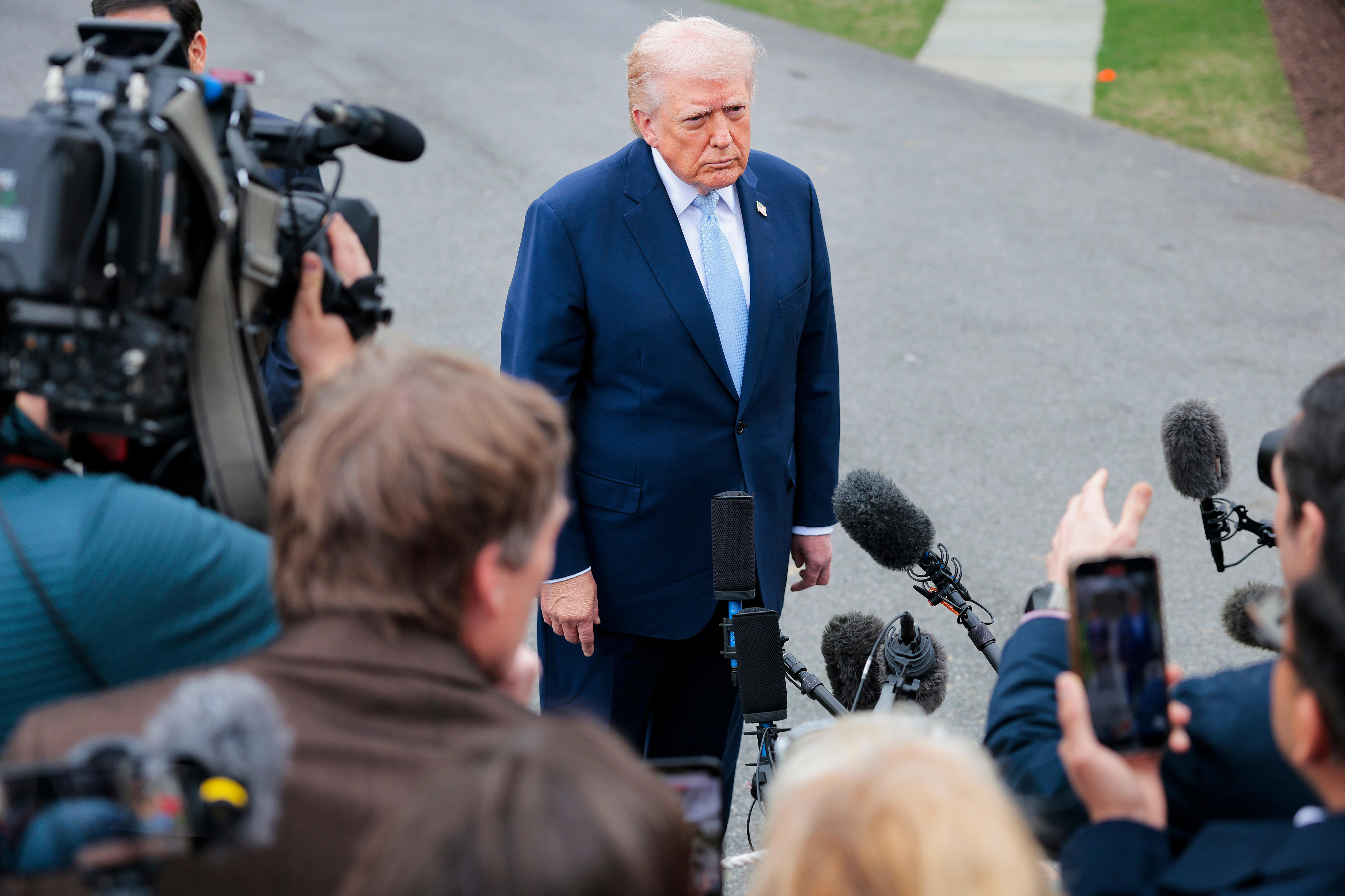 'Tough cookie.' Trump responds to Chuck Norris death