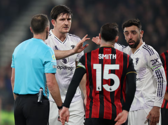 Man United công kích trọng tài sau trận hòa trước Bournemouth