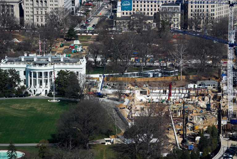 Karoline Leavitt fumes as Trump’s ballroom plan trashed by architects