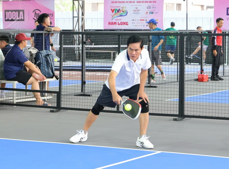 800 vận động viên tham gia giải pickleball lớn nhất miền Tây