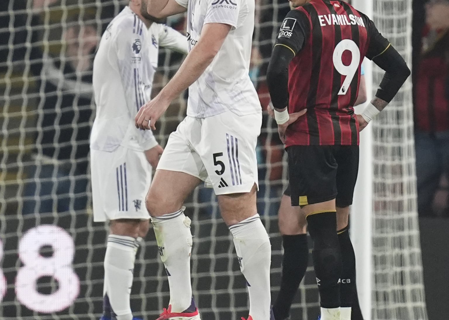 Saturday’s briefing: Man Utd held and England recall Maguire and Mainoo<br><br>