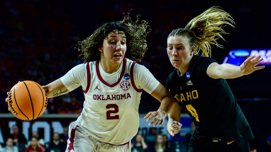 Oklahoma wakes up, cruises to NCAA tournament win over Idaho