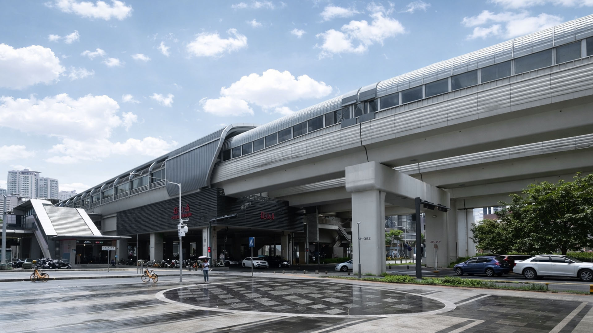 Elevated transport reduces congestion at ground level, China