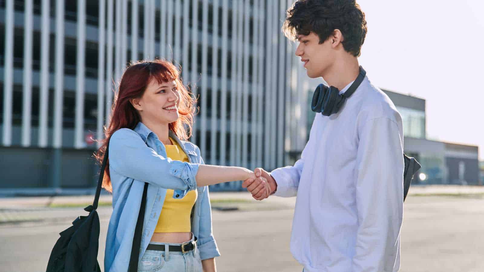 12 best real-life strategies to meet a date