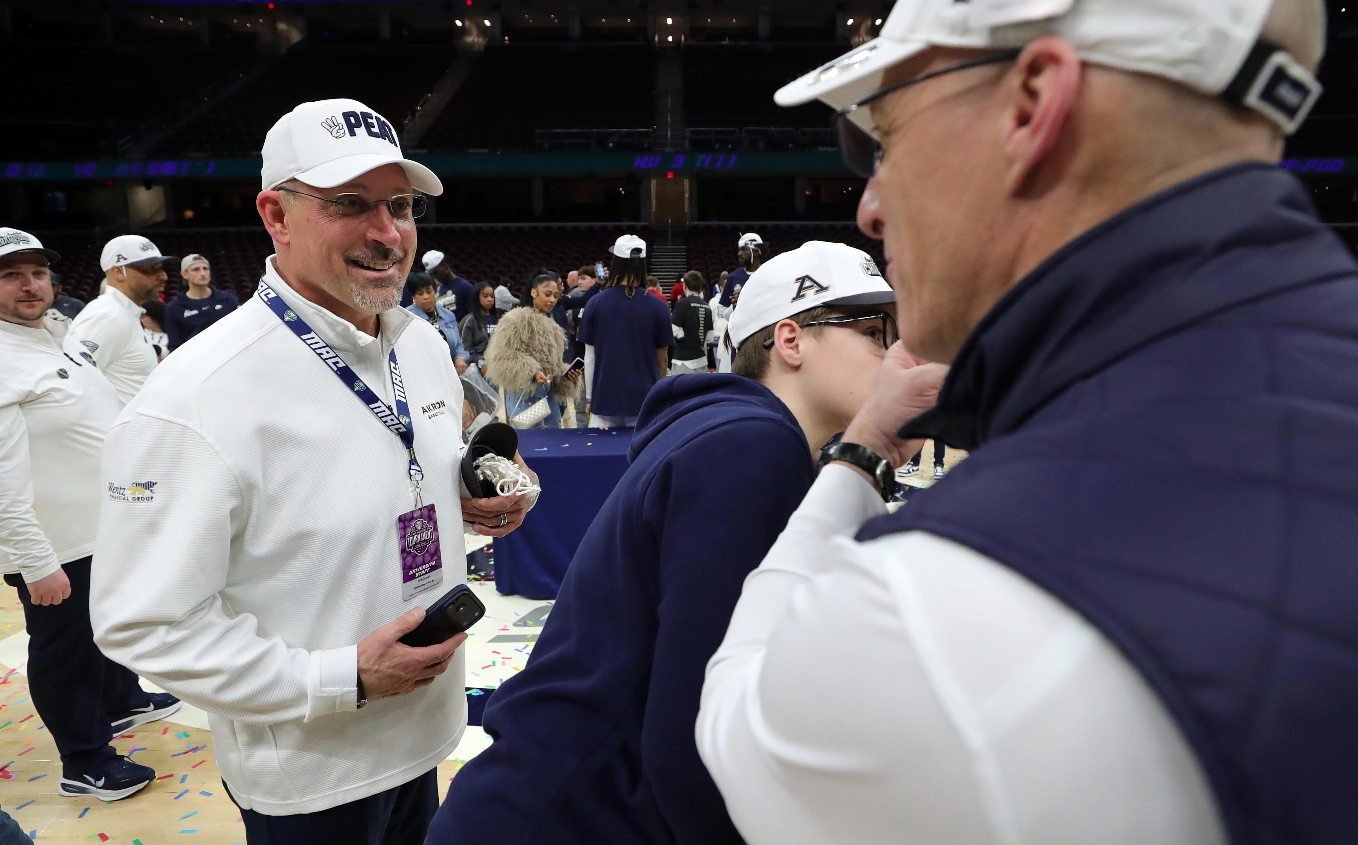 Inside Akron basketball head coach change with John Groce, Zips AD