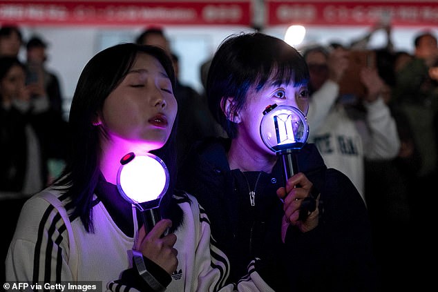 More than 200,000 BTS fans swoon at Seoul comeback concert ahead of ...