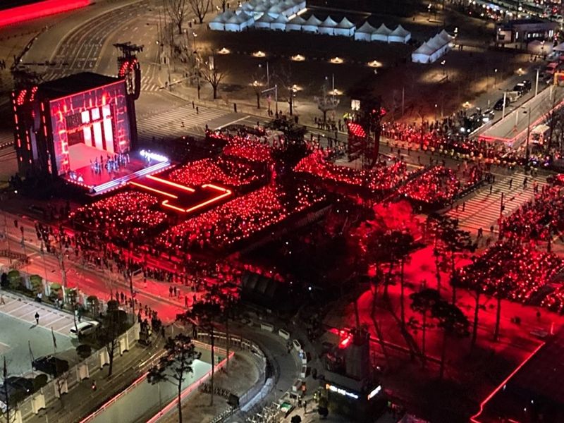 BTS 광화문 공연에 전 세계 주목, 대전 화재로 60여명 중경상, 합동분향소 설치 및 유가족 지원