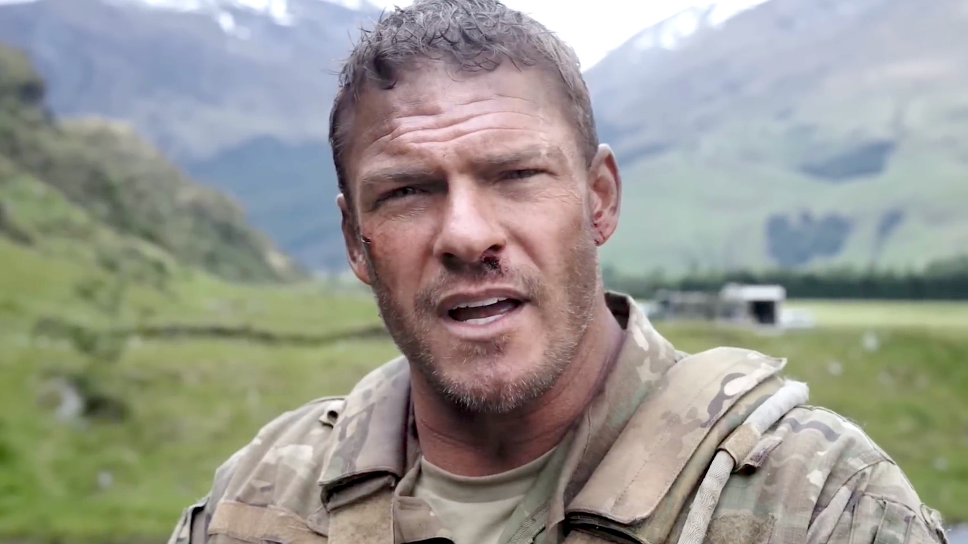 Alan Ritchson breaks down his biggest stunts on War Machine