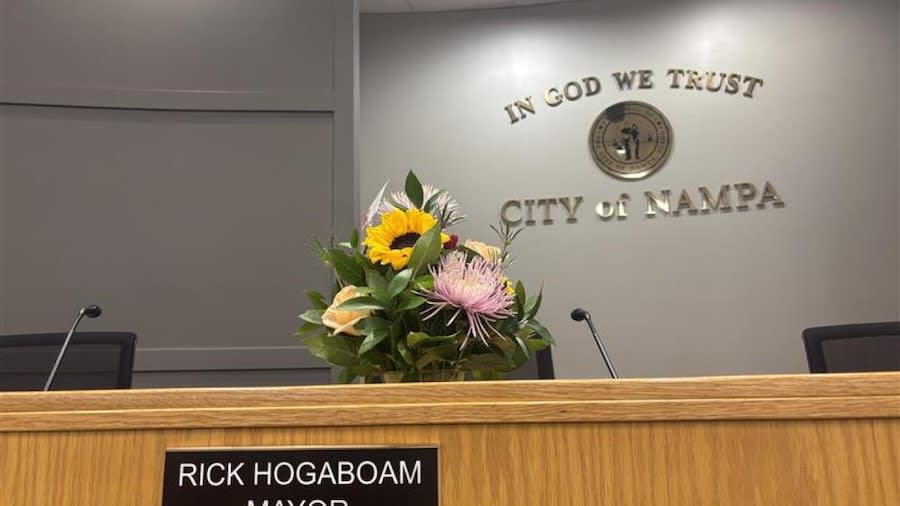 Nampa City Council holds emergency meeting to plan next steps after mayor’s death<br><br>