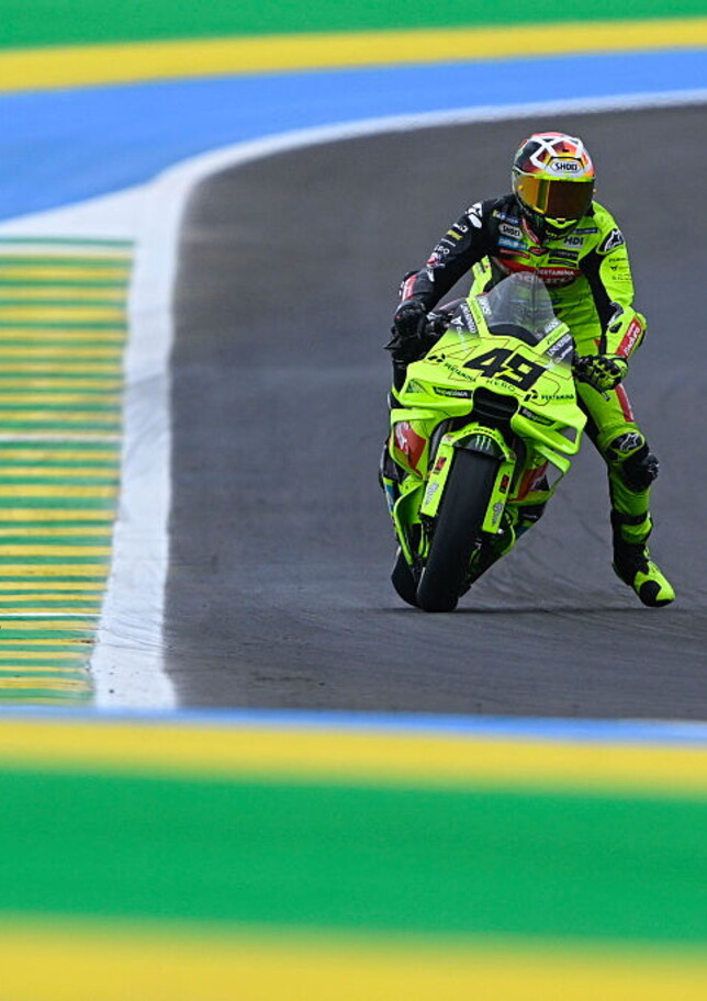 Pole per Di Giannantonio davanti a Bezzecchi, terzo Marc Marquez ...