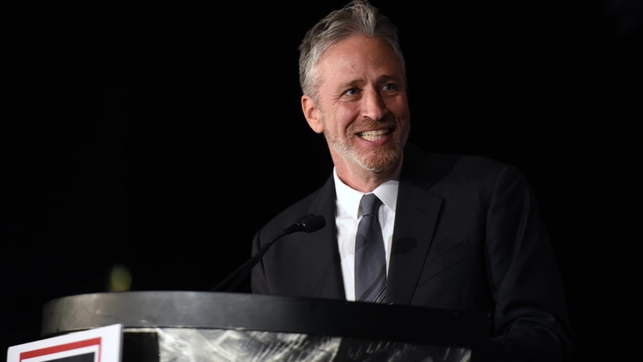 Elon Musk and Jon Stewart trade barbs in public X feud<br><br>