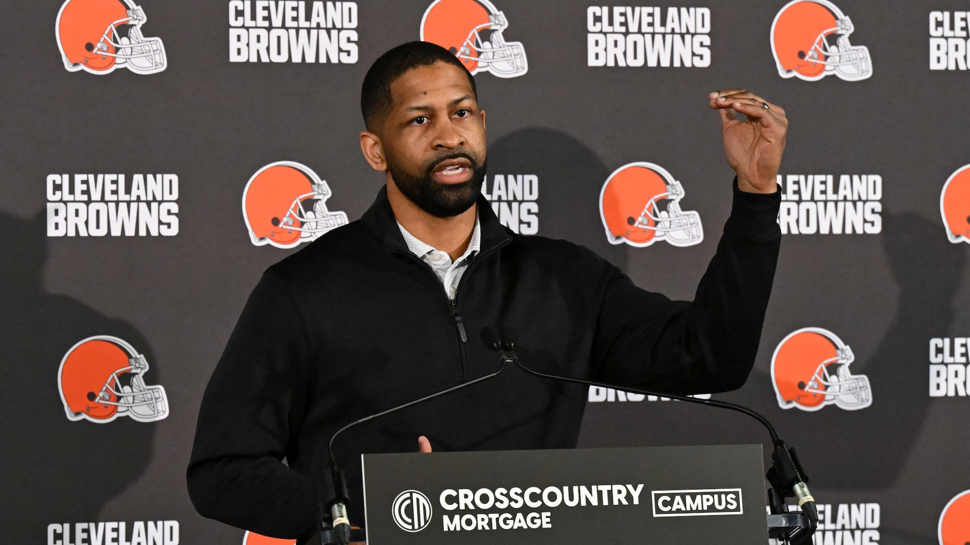 Browns could answer 'major question' with free agent Pro Bowler