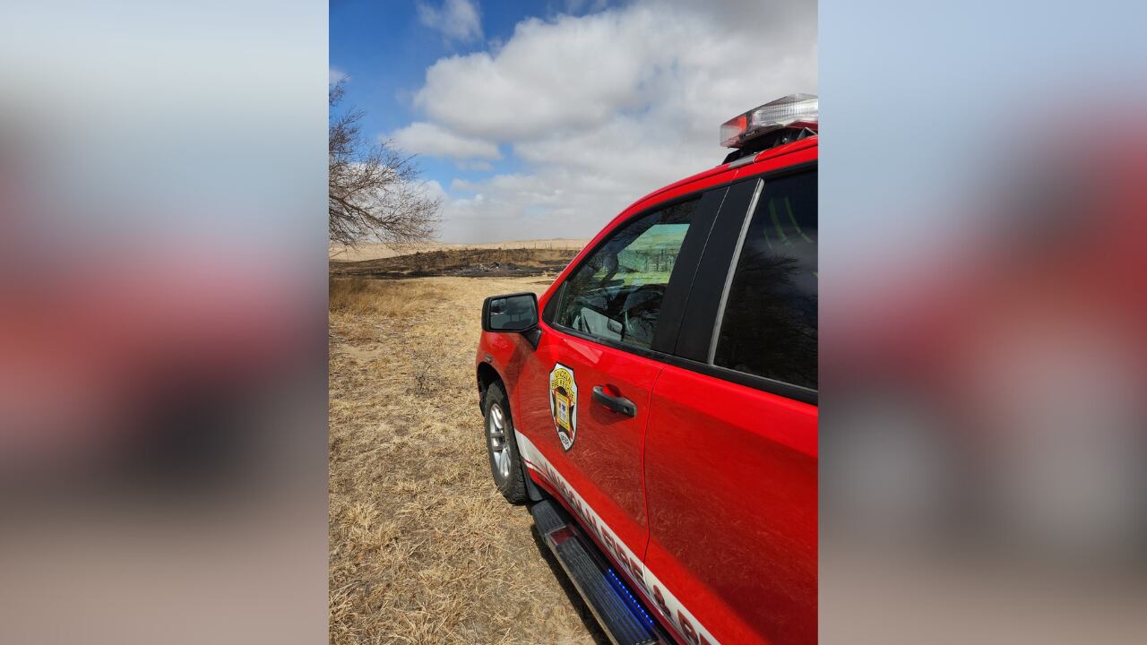 AA1Z7QkQ Lincoln Fire and Rescue Shares Wildfire Photos, Warns Residents Against Burning During Red Flag Alert