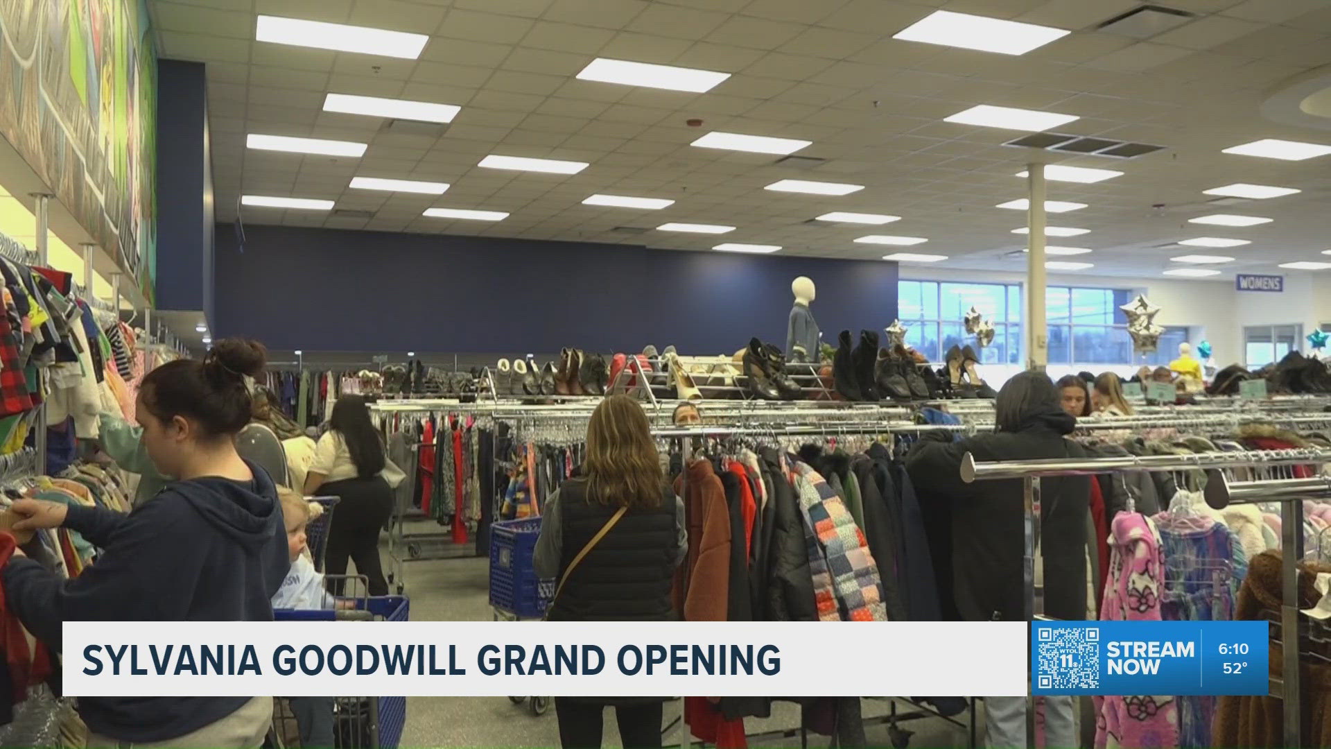 Big crowds line up for opening of Sylvania Goodwill store