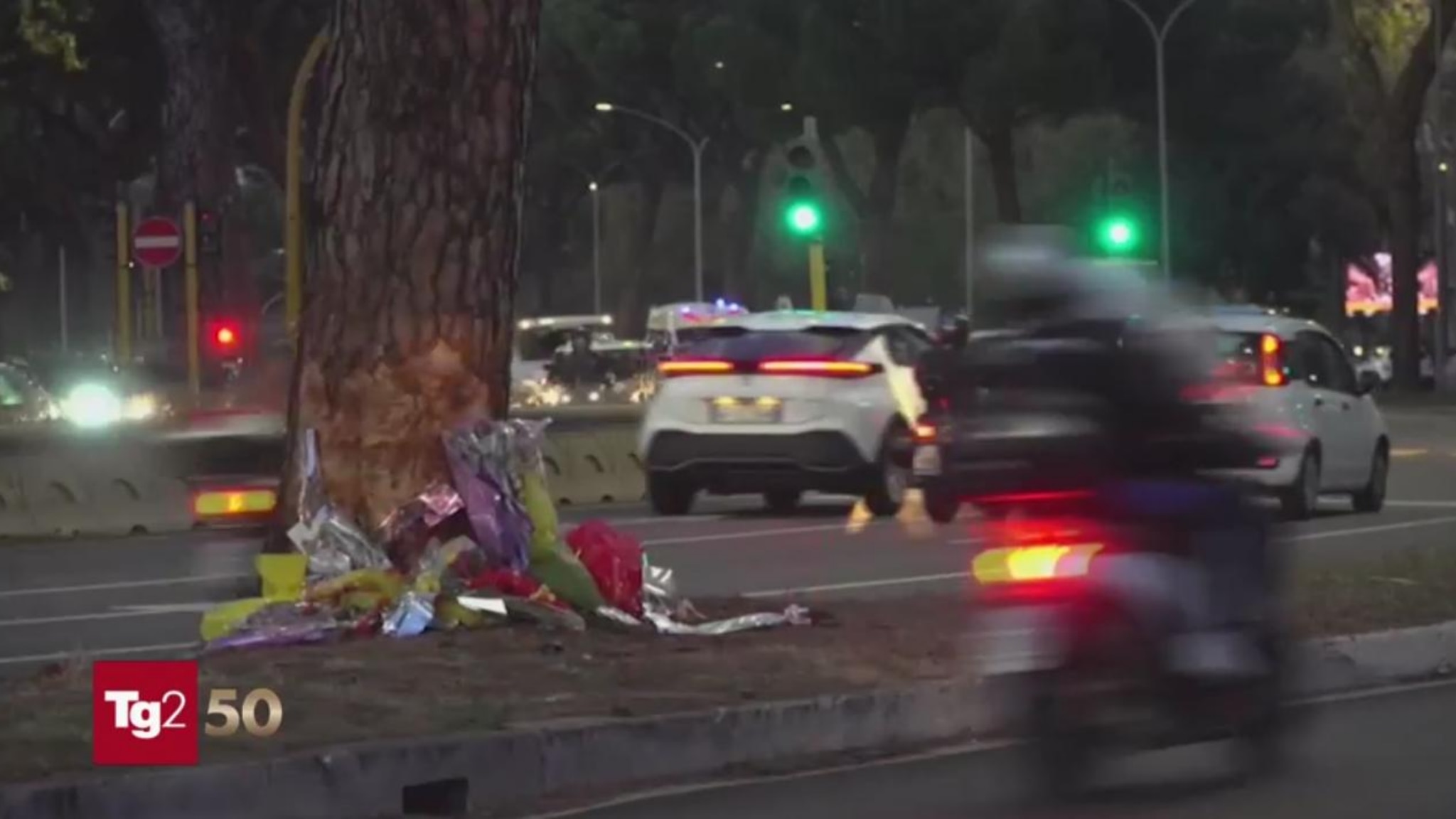 Incidente mortale a Roma, scontro tra un'auto e una minicar: la vittima ...