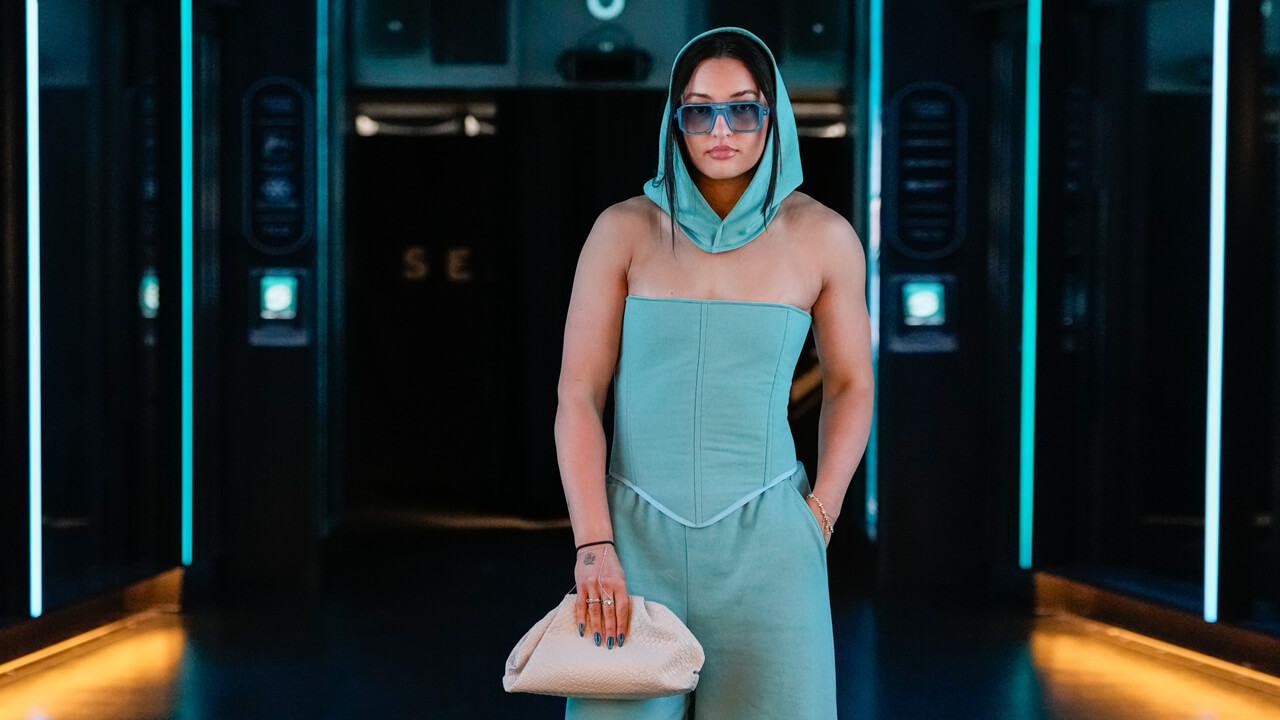 how-mariah-keopple-is-living-her-dreams-in-hockey-and-fashion